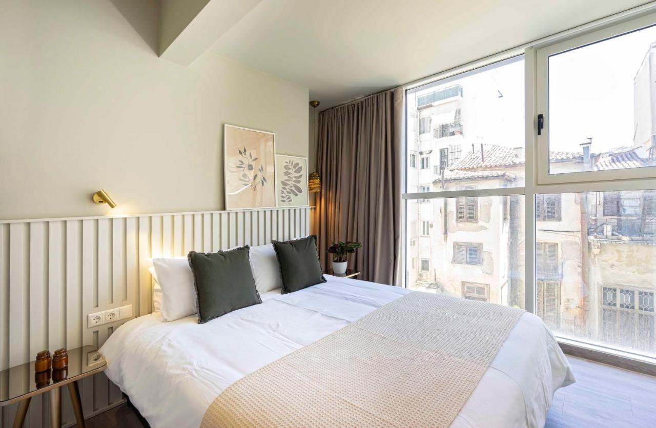 Yalarent Stunning Apartments At The Heart Of เอเธนส์ ภายนอก รูปภาพ